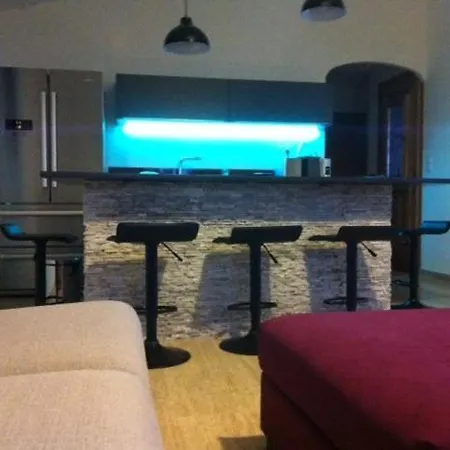 Entre Et Montagne Cartalavonu Tatil Evi