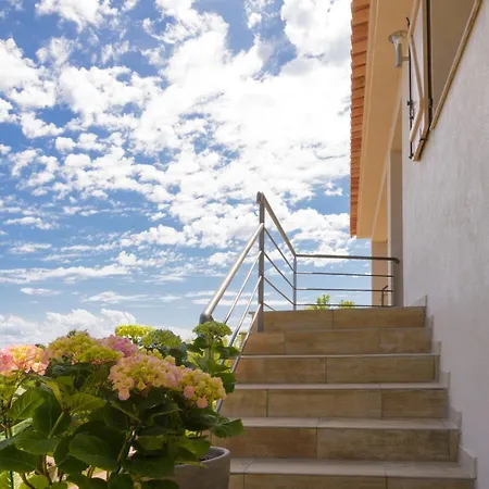 Entre Et Montagne Cartalavonu 포르토베쉬오